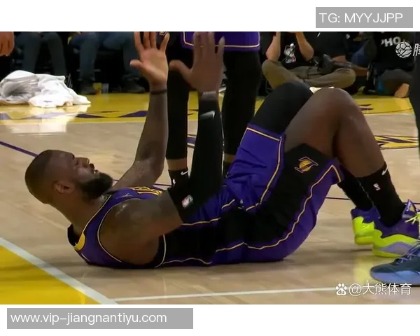 东契奇谈腹股沟伤势恢复情况表示只是轻微不适并无大碍 东契奇谈腹股沟伤势恢复情况表示只是轻微不适并无大碍