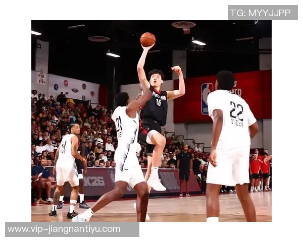 鹈鹕主帅透露奎因左腕韧带受伤但预计将迅速恢复参与对抗训练